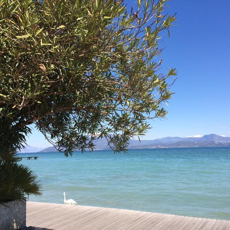 Le Ville della Romantica Manerba del Garda Esterno foto