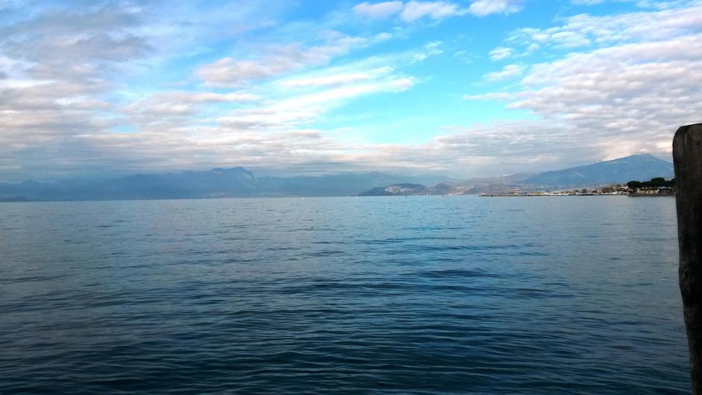 Le Ville della Romantica Manerba del Garda Esterno foto